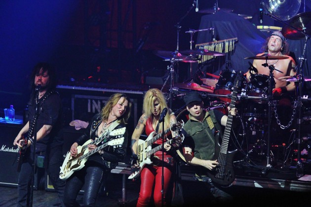 Lita-Ford-and-Lzzy-Hale-in-a-concert-in-New-York-City-halestorm-39581420-630-420